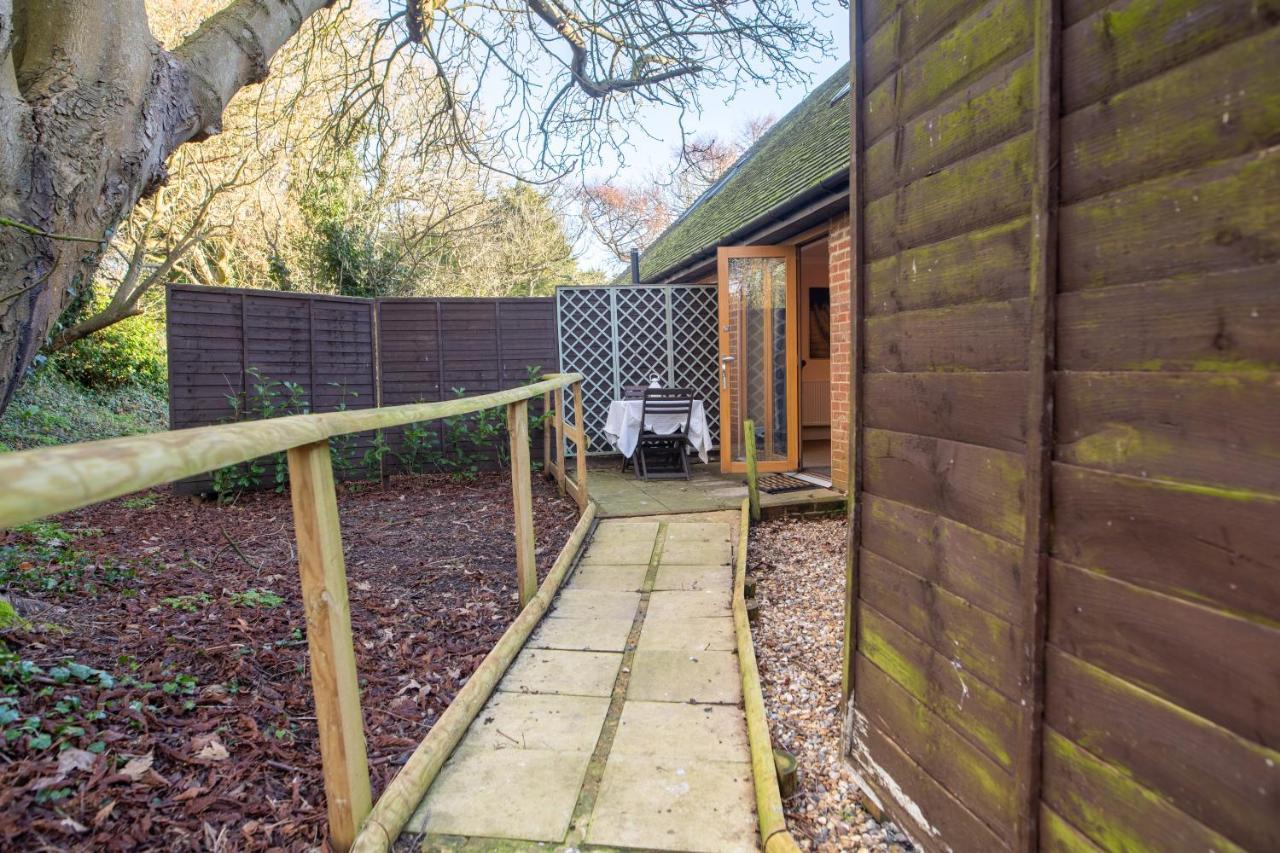 Terlingham Lane Cottage Hawkinge Exterior photo